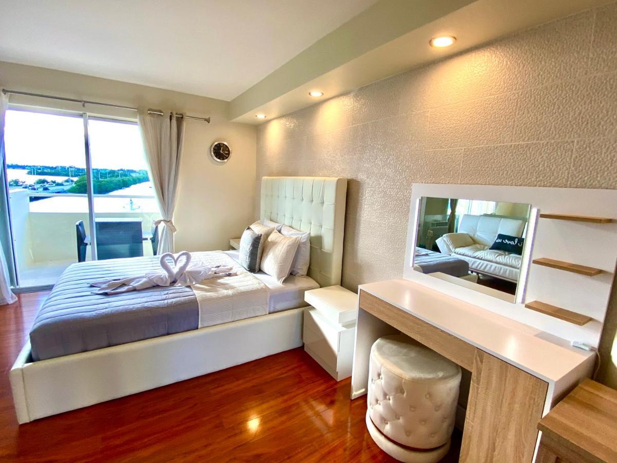 Modern Waterfront Apartment With Miami Skyline View, Free Parking 5 Mins Drive To Miami Beach Exterior foto