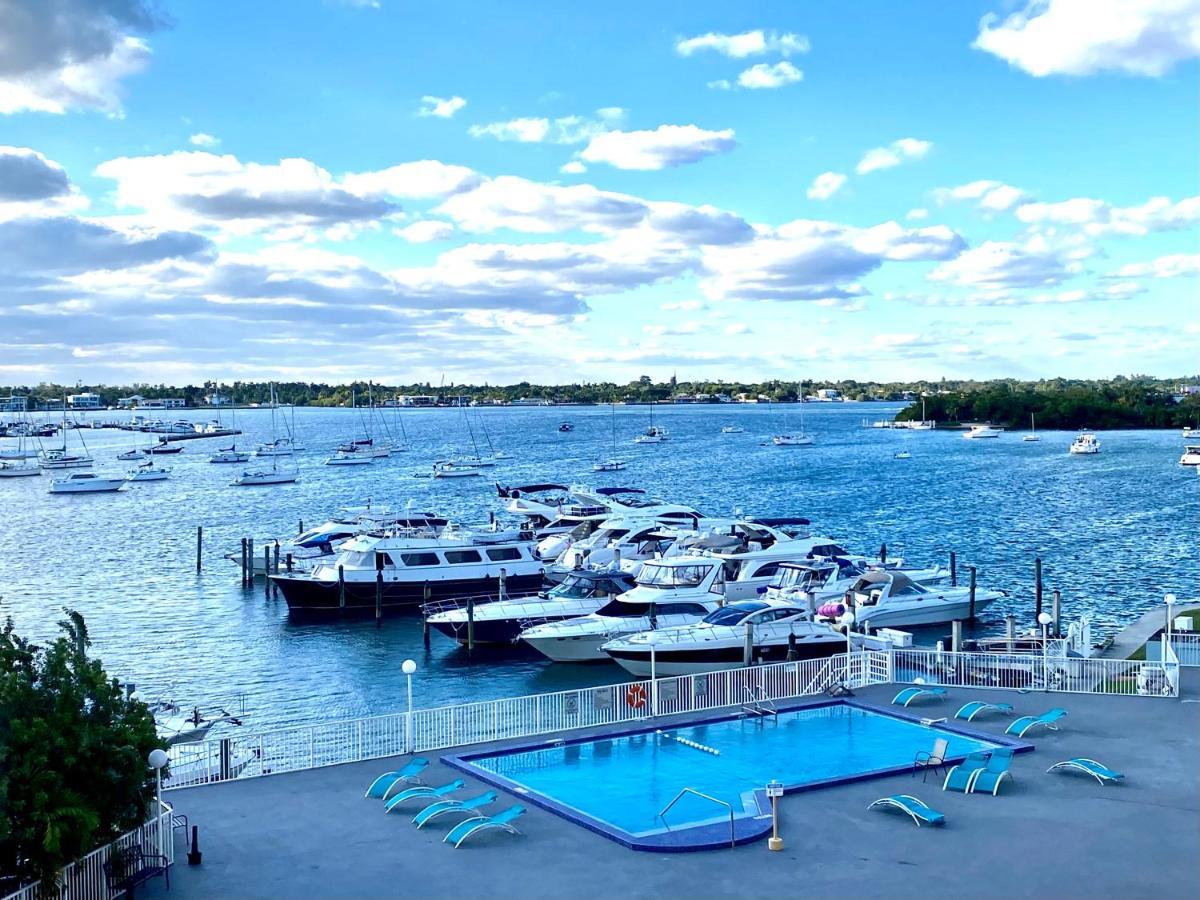 Modern Waterfront Apartment With Miami Skyline View, Free Parking 5 Mins Drive To Miami Beach Exterior foto